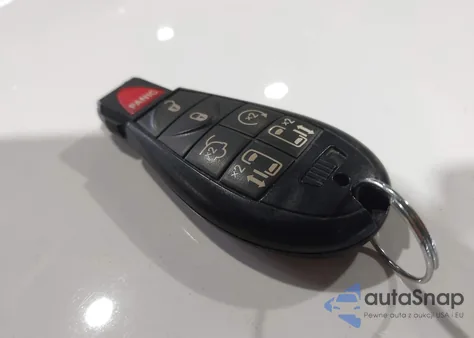 2013 Chrysler Town & Country Touring-L z USA, uszkodzony, nr VIN 2C4RC1CGXDR558284